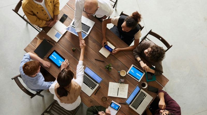 5 reasons why face to face meetings work better than online